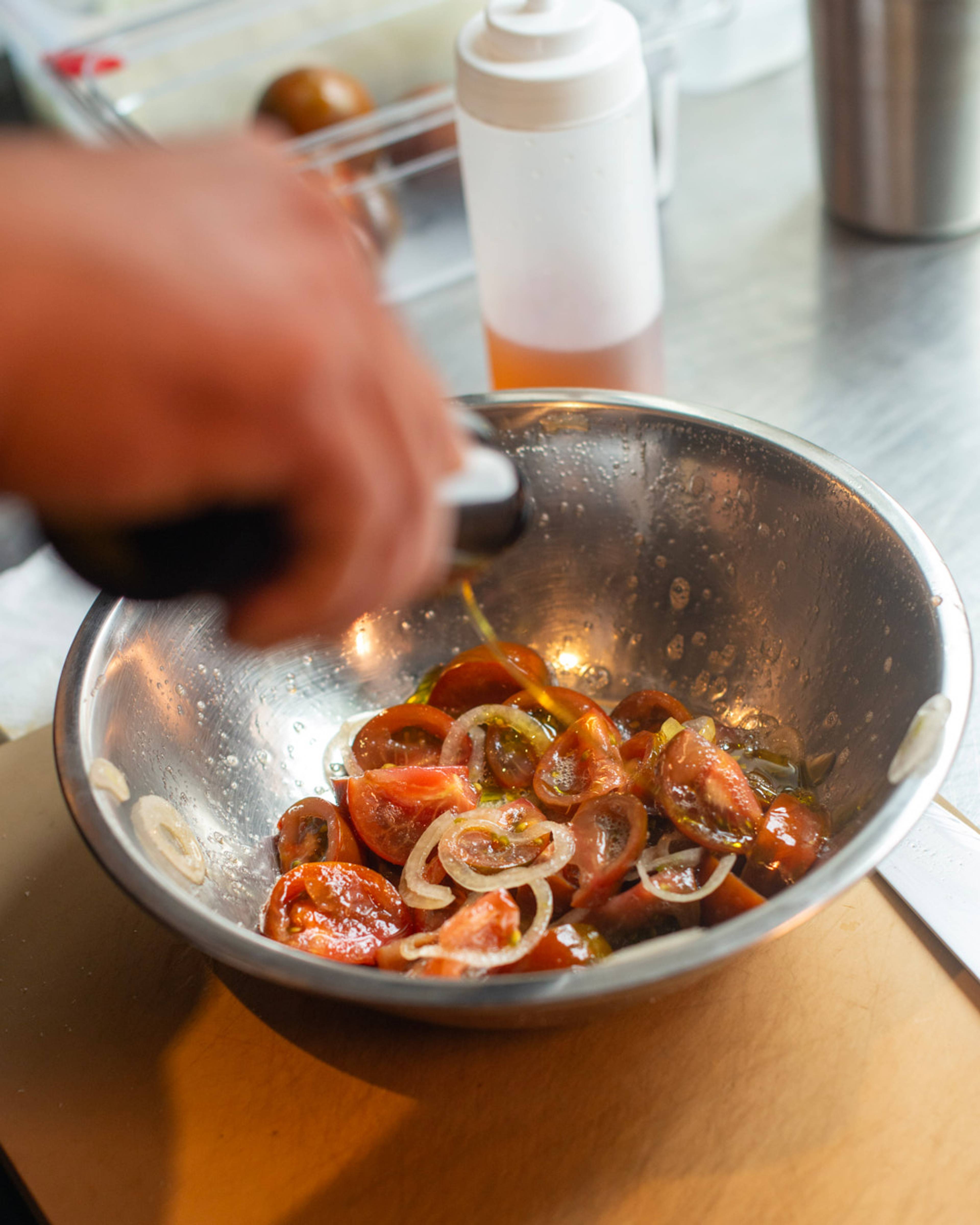 Images with caption alt text