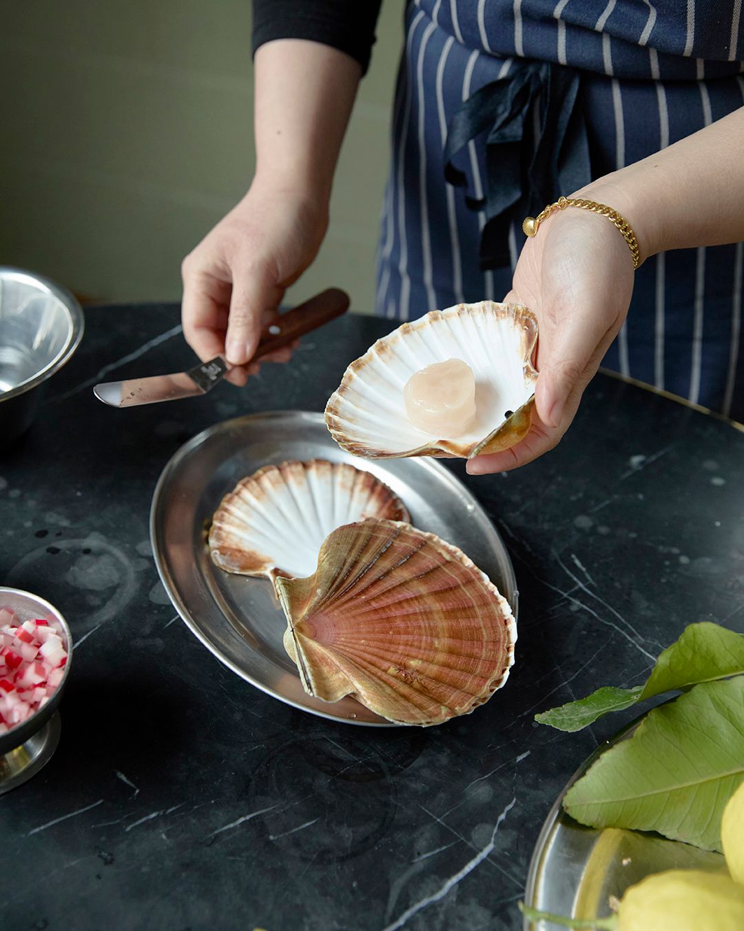 Images with caption alt text