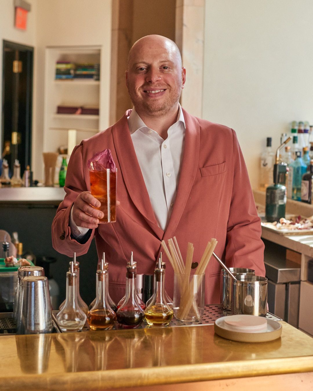 Images with caption alt text