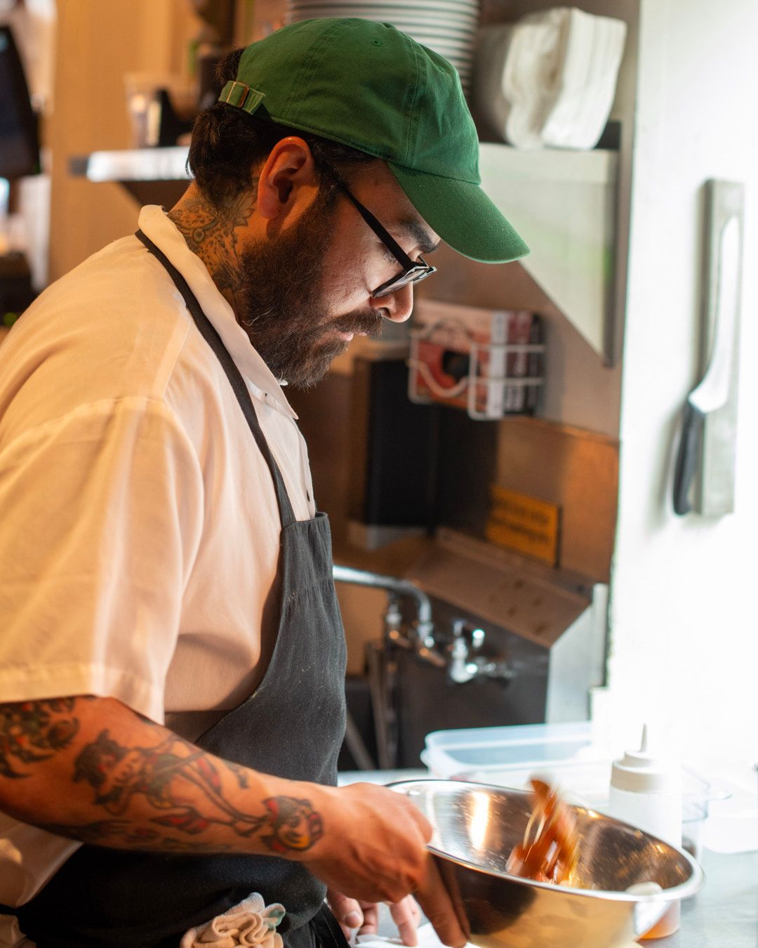 Images with caption alt text