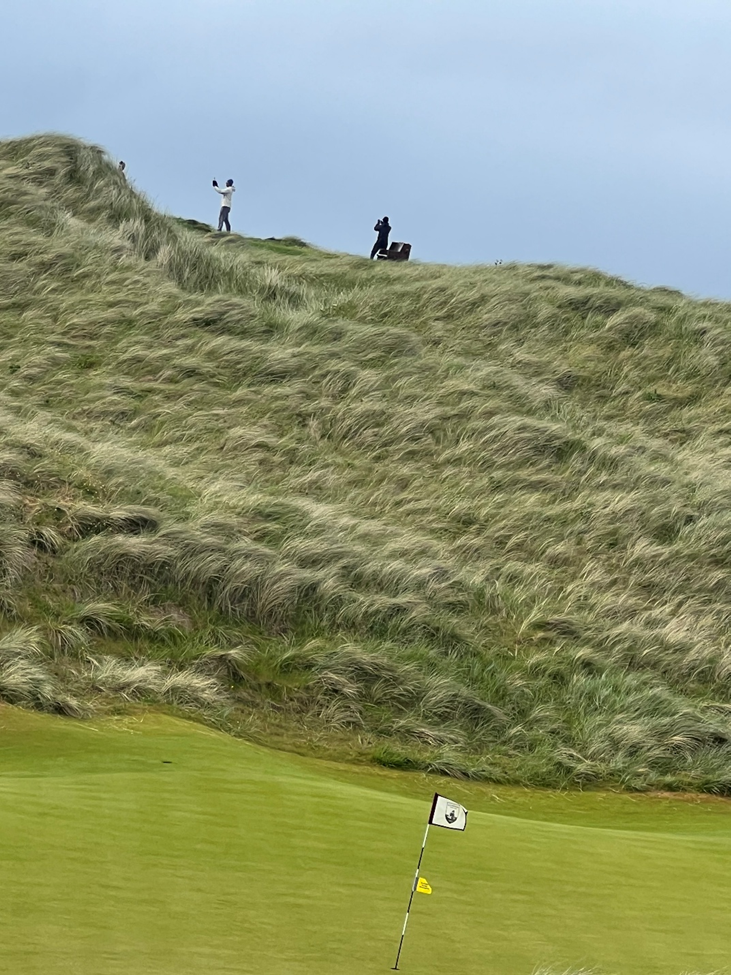 #18 green, with Devil’s Elbow tee in the background