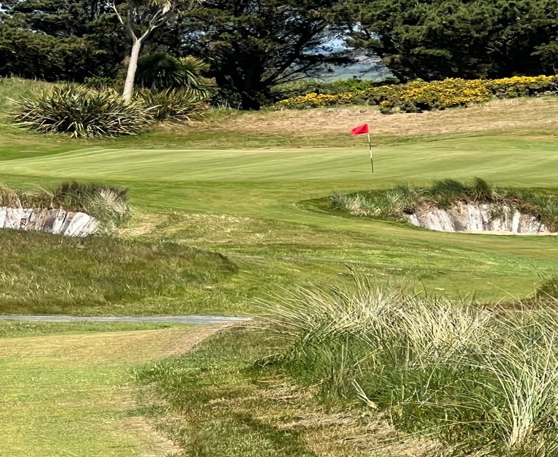 The par-3 number Two, my first bank shot from the bunkers