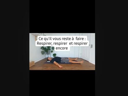 Savasana — posture de relaxation au sol, stabilité couché
