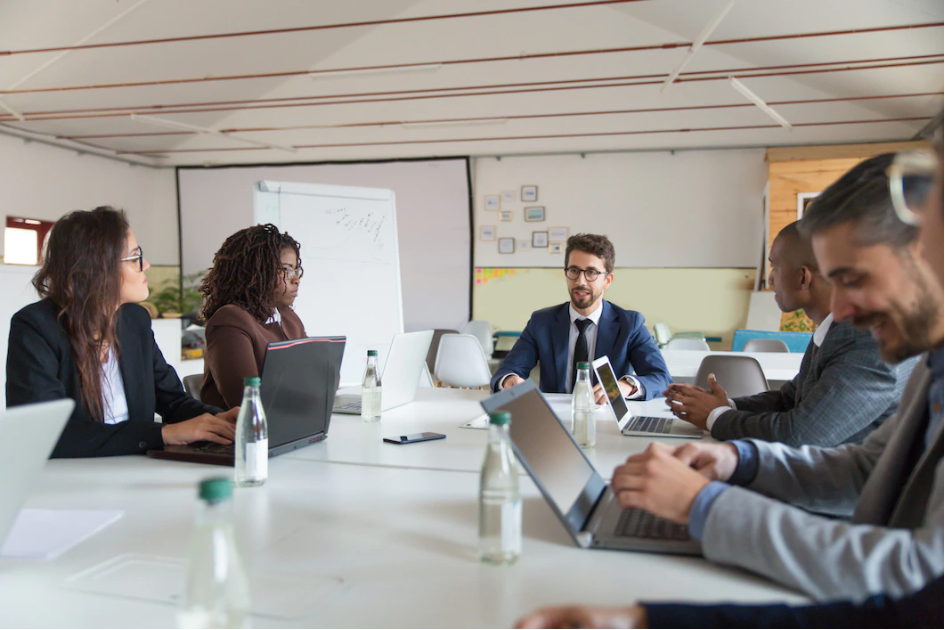 How to screen record on gmeet?