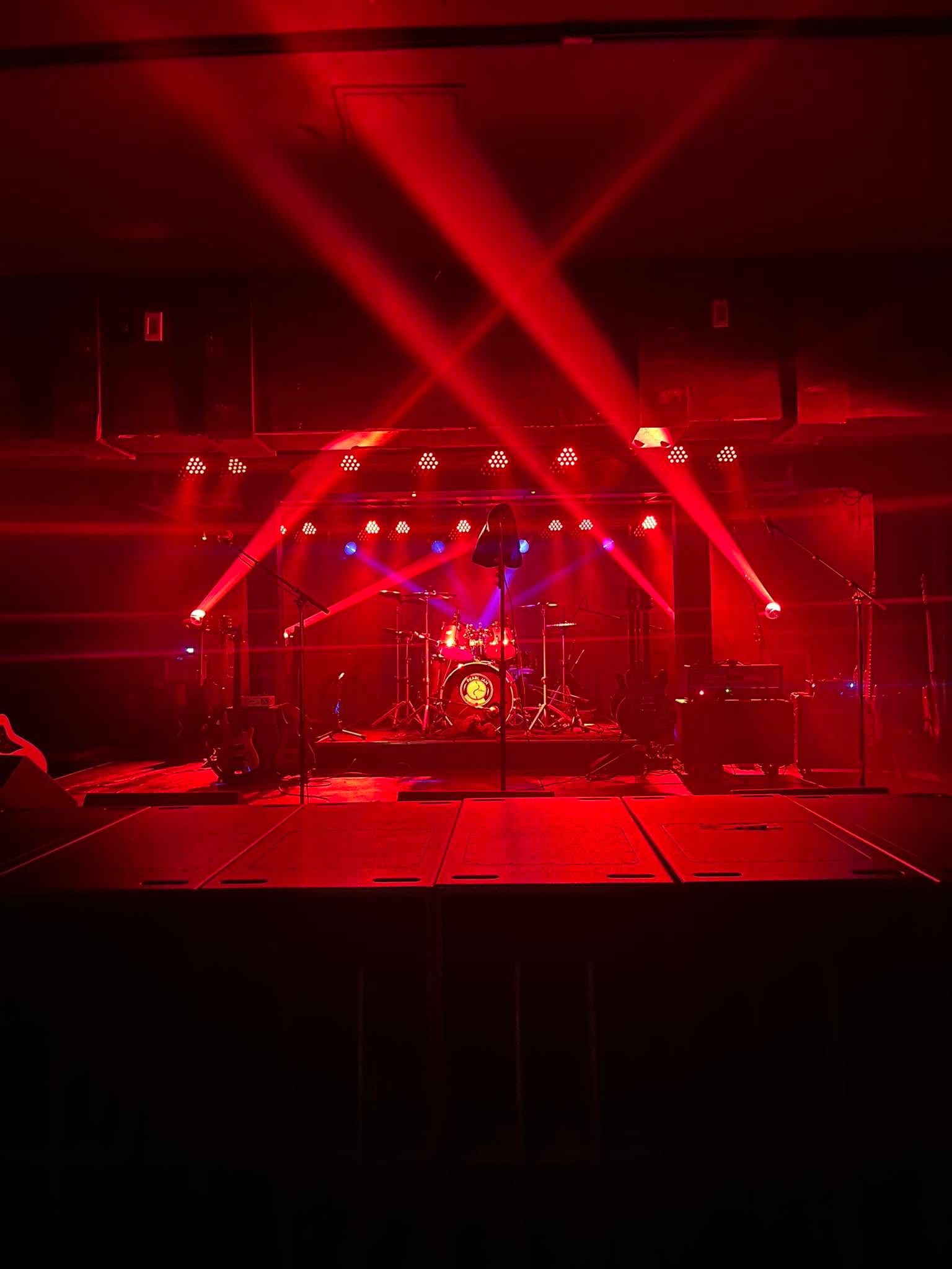 King Jeremy live