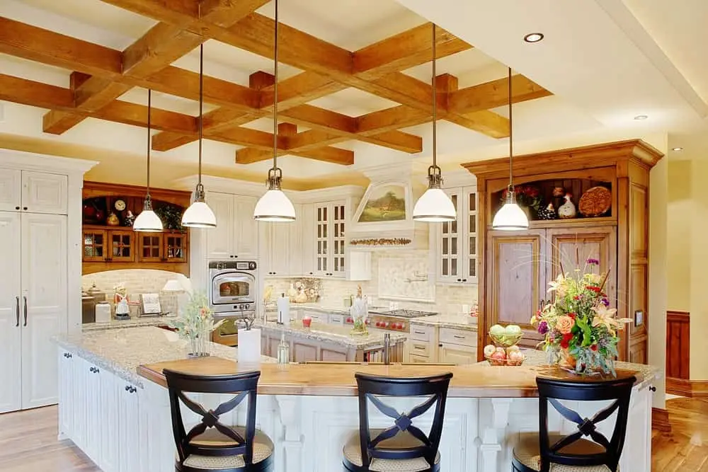 5 ways to use natural wood in the interior of the kitchen