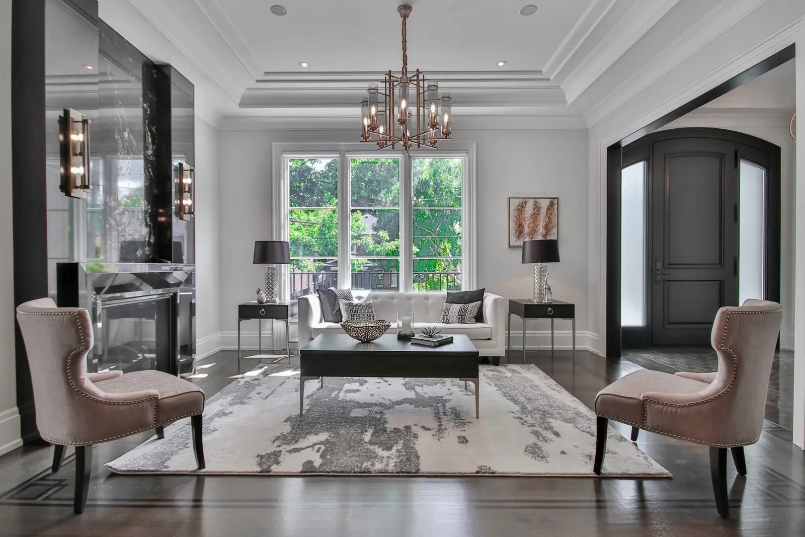 Which chandelier and how to choose for the living room?