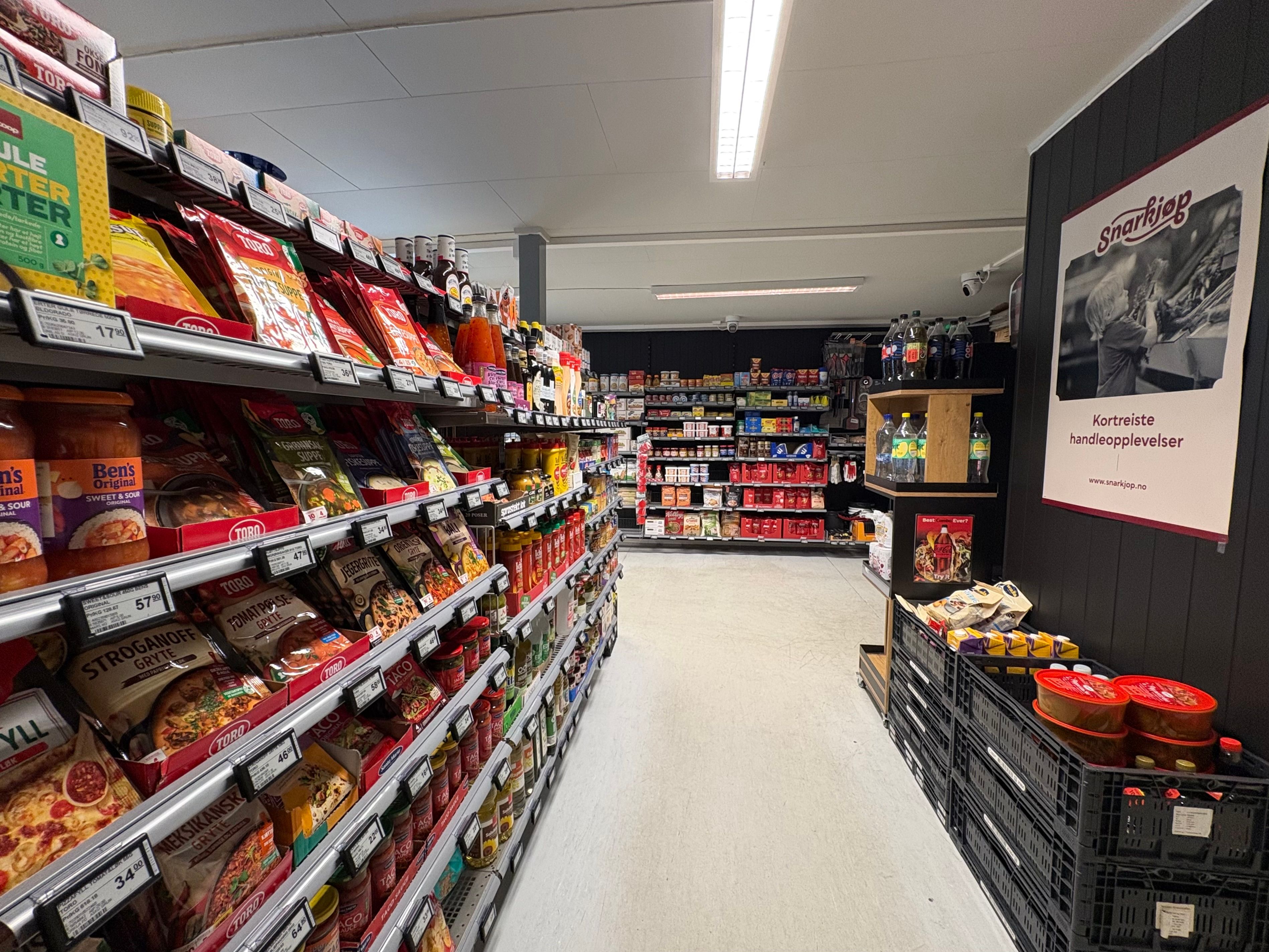 Butikkinnredning og varer