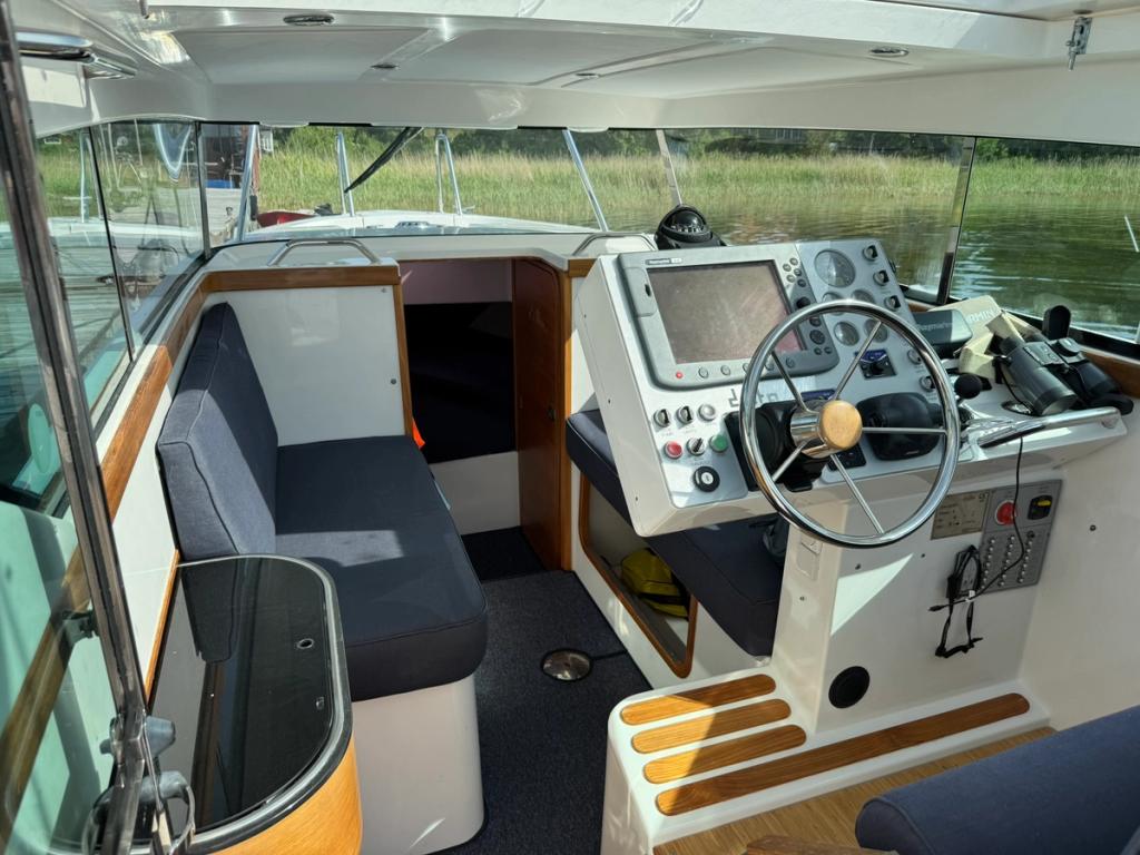 Annorlunda och fin hytt på Delta 29