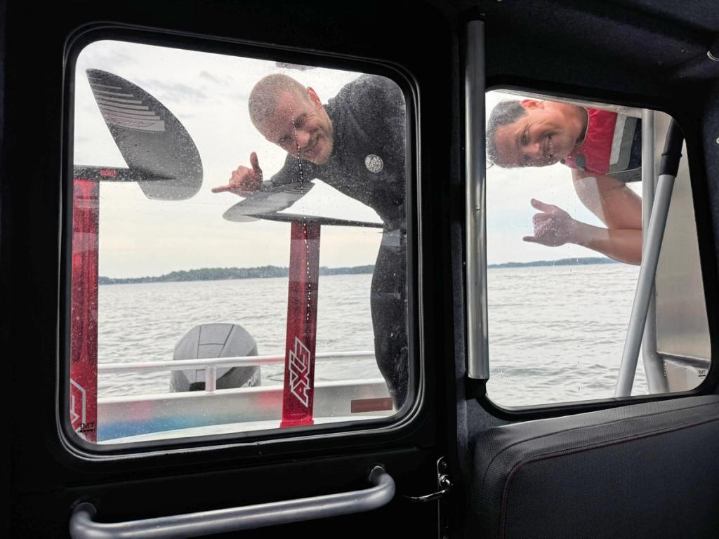 Båttaxi i skärgården glada gubbar