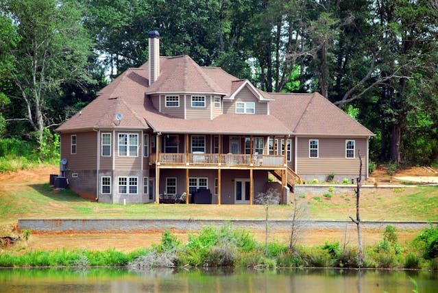A new house by the river