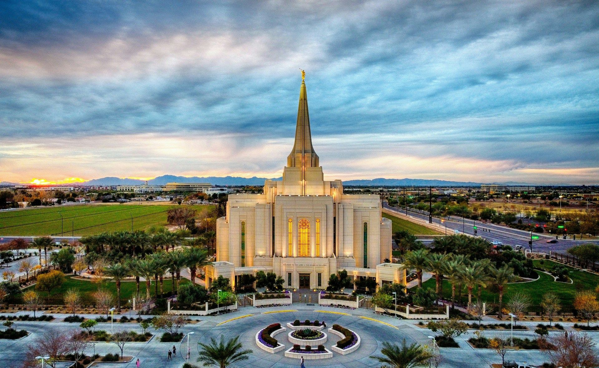 Gilbert Arizona Temple, South Greenfield Road, Gilbert, AZ, USA