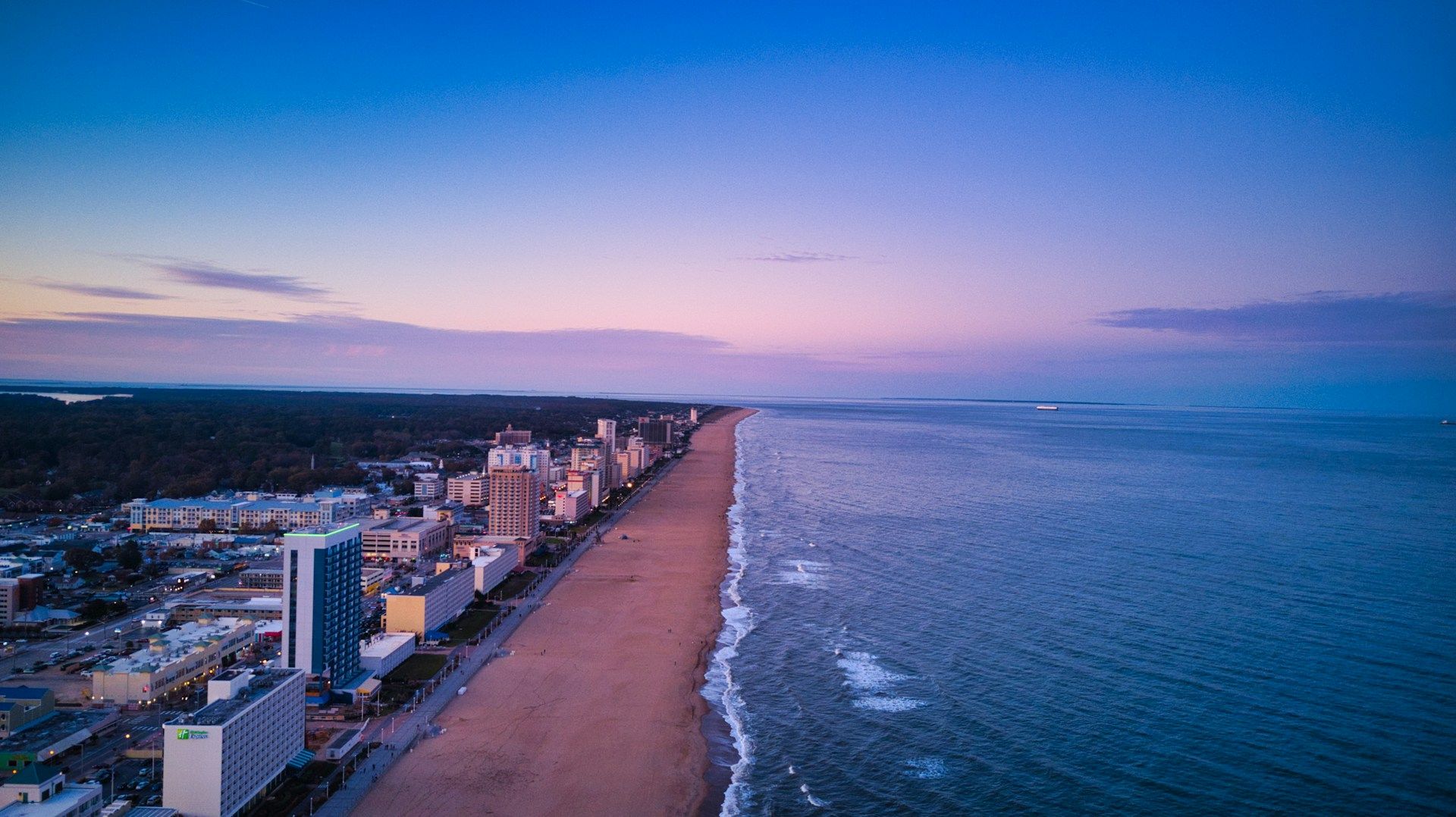 A photo of a beautiful sunset at Virginia Beach!