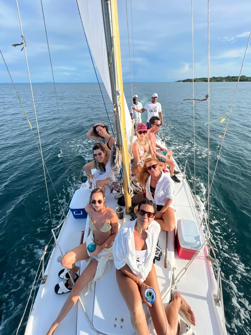 Paseo en velero al atardecer