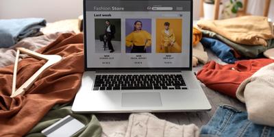 Image qui illustre Site vitrine ou site e-commerce : lequel choisir pour votre activité