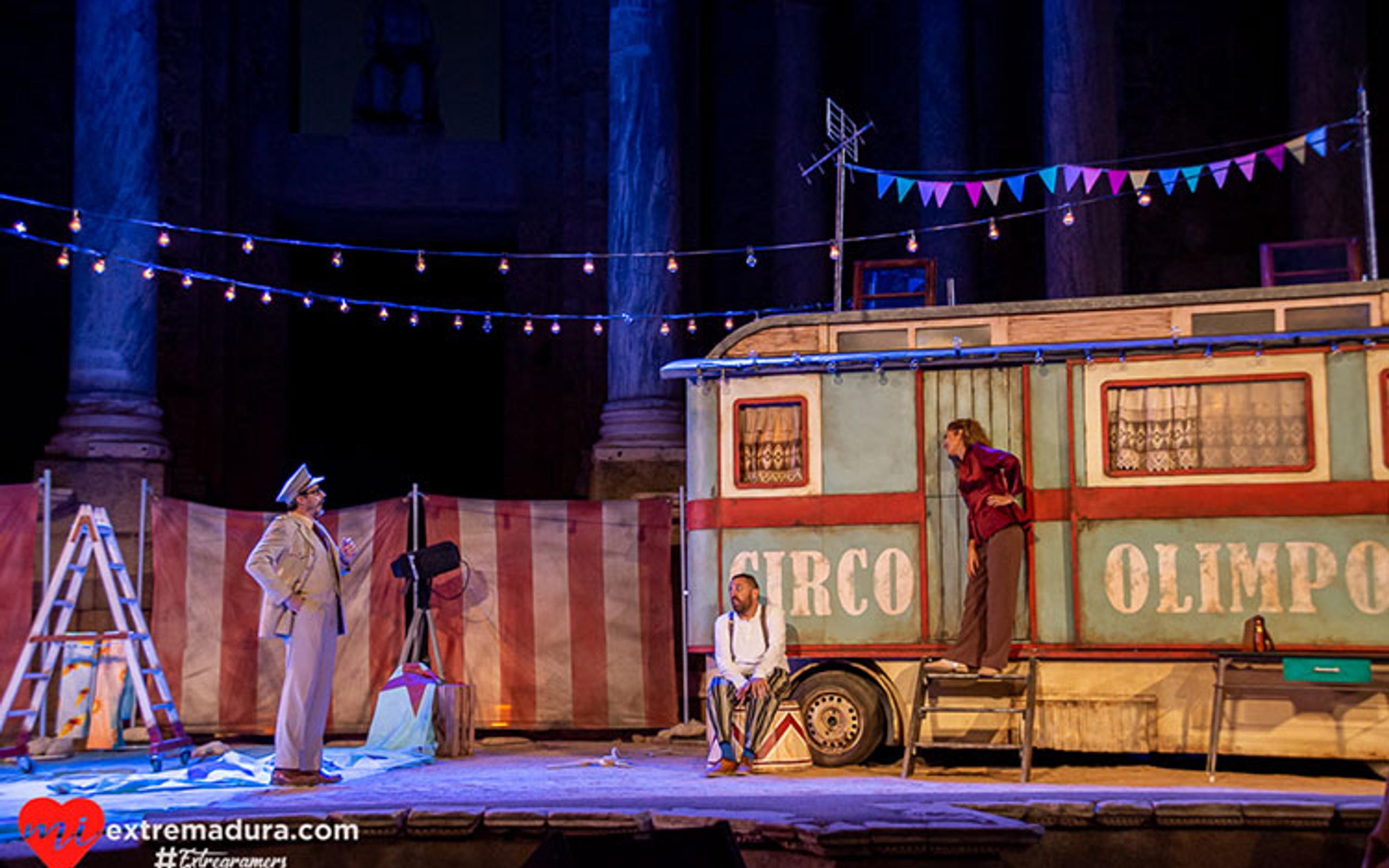 Anfitrión (Codiseño de escenografía Estudio Dedos)