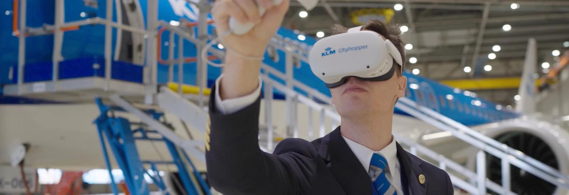 KLM cockpit trainer in VR