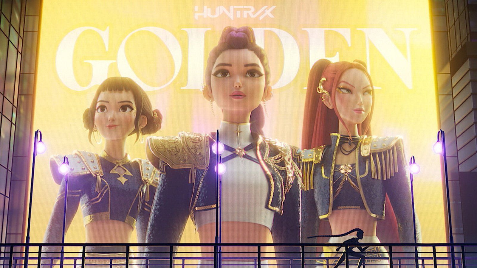 Huntr/x biểu diễn trước màn hình mang dòng chữ GOLDEN trong phim