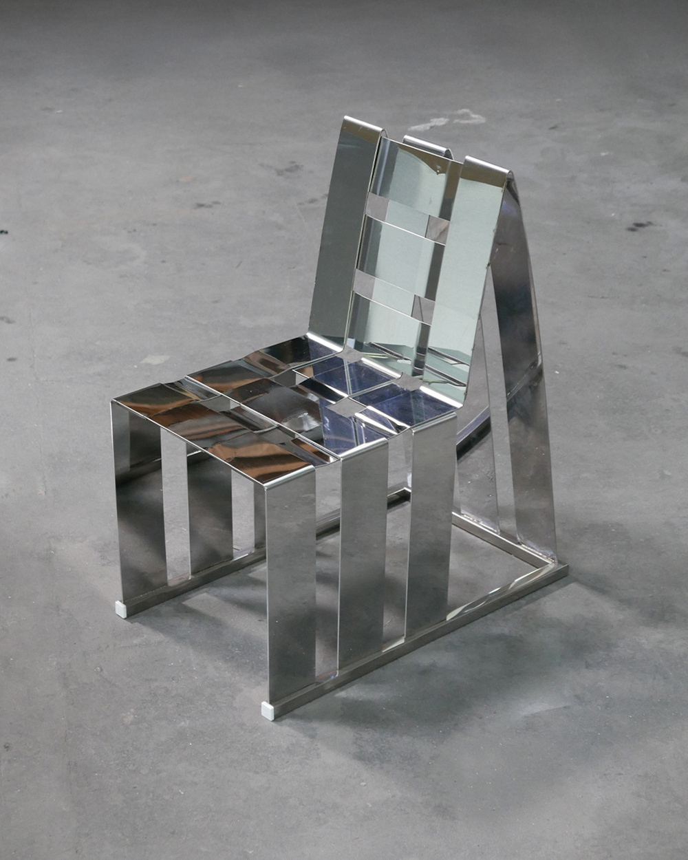Woven mirror chair