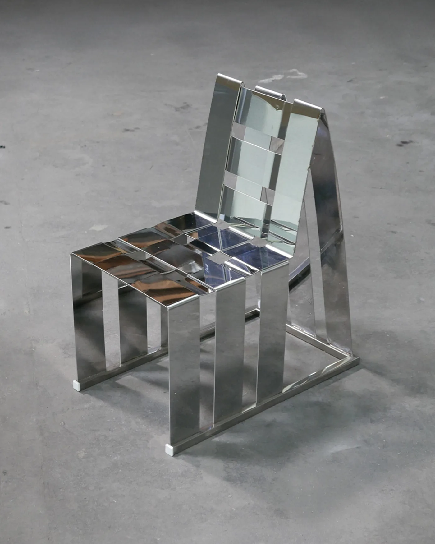 Woven mirror chair