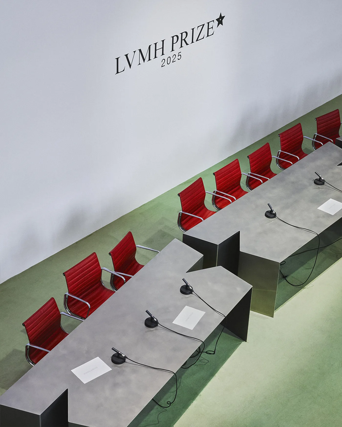 LVMH Prize tables