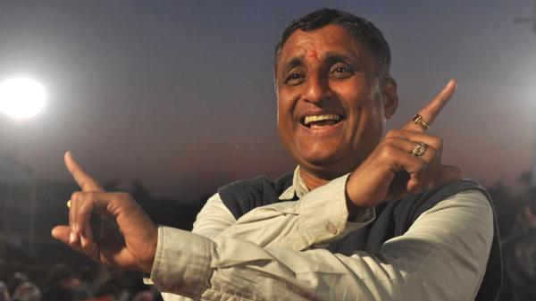 एकला चालो, आसमान गुंजाओ और सुनहरे शिखरों का वरण करते रहो ...