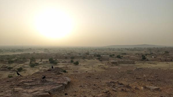 कोरोना से बचाव के लिए आजमाएं - सूर्य से पाएं रोग निवारण की शक्ति