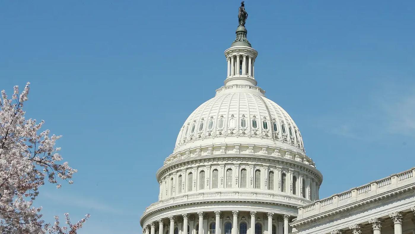 Lawmakers UMG