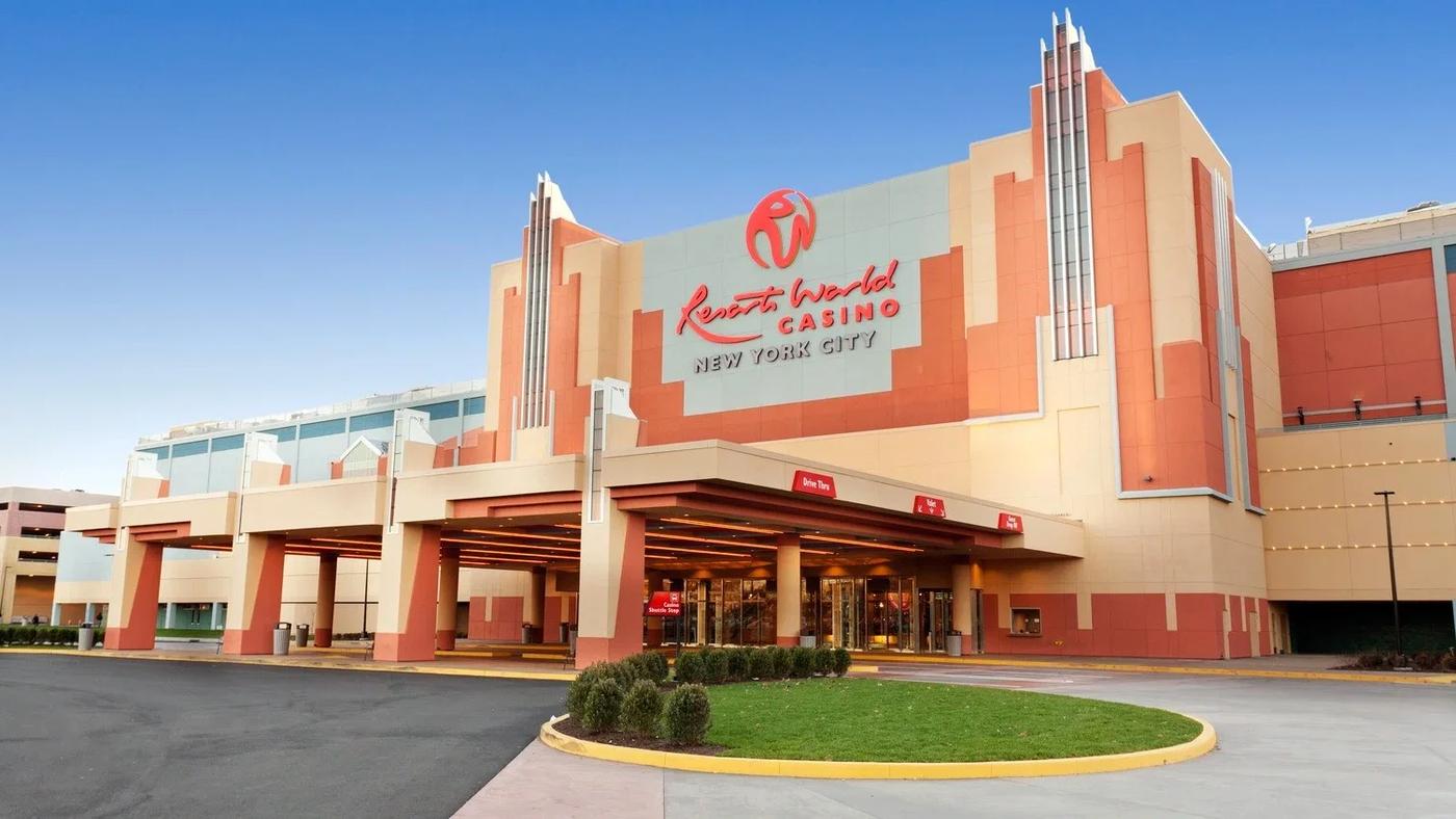 Resorts World offers live dealer table games