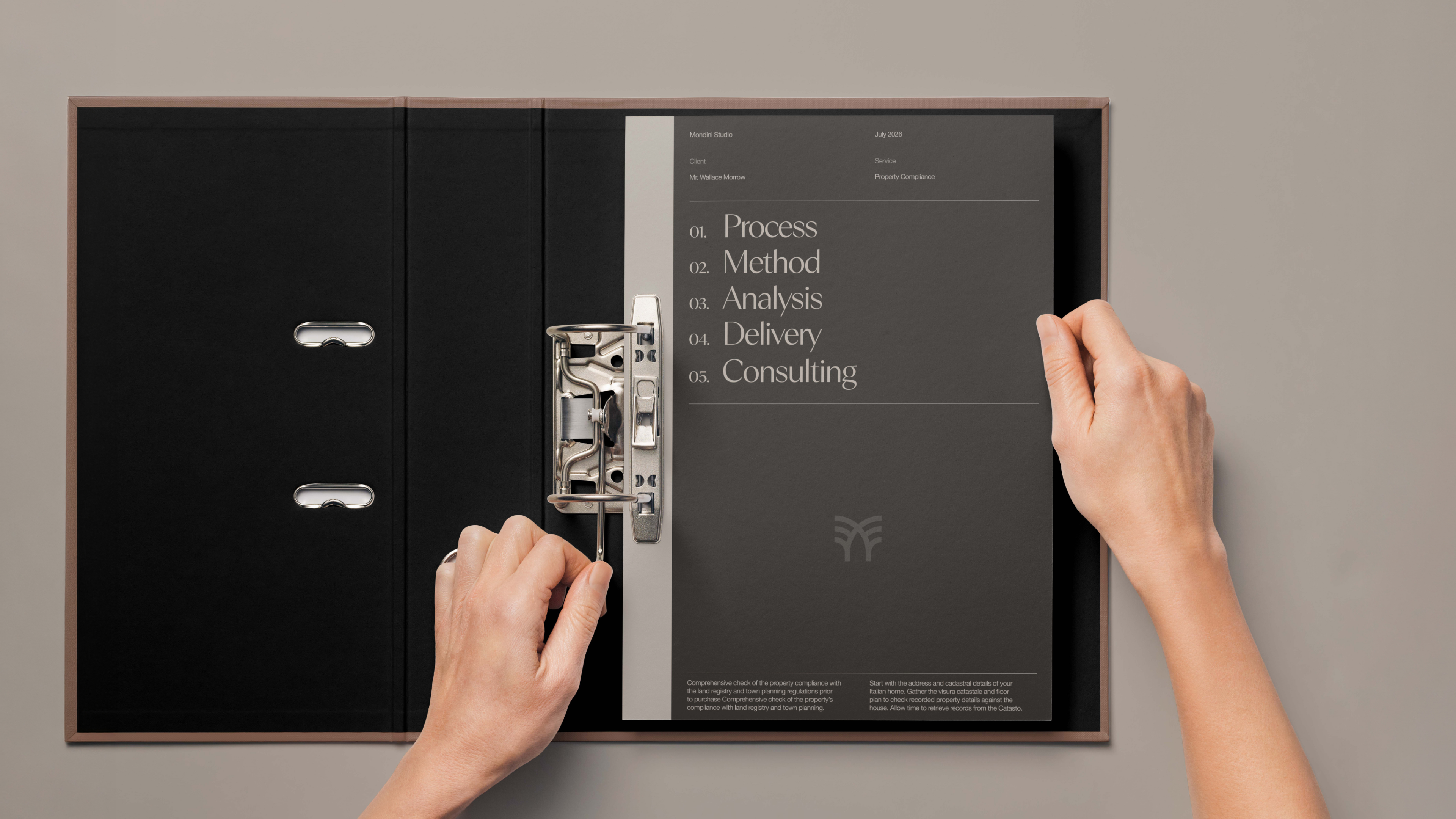 Mondini Studio ring binder open on the process divider: Process, Method, Analysis, Delivery, Consulting