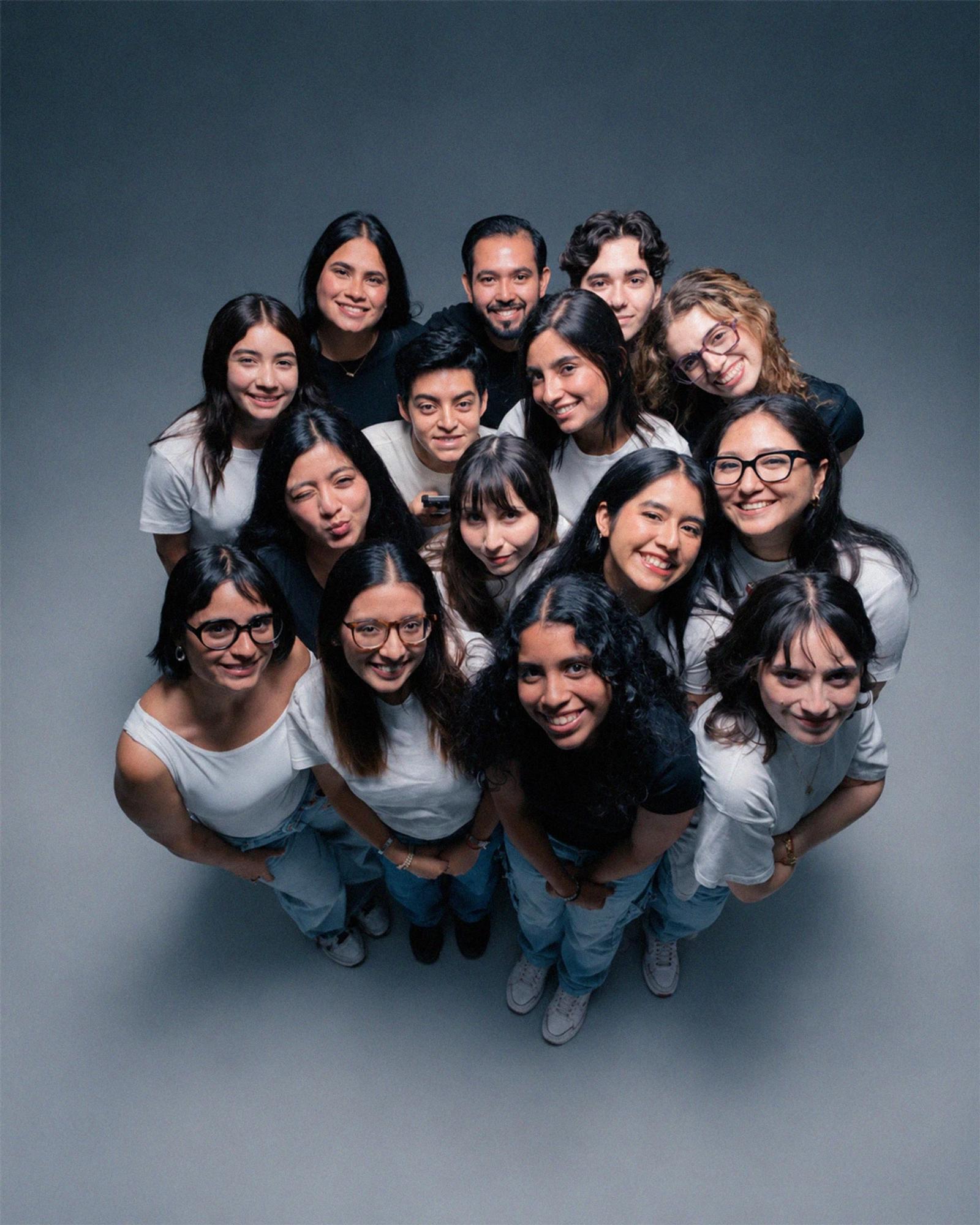 Hiweb team, a digital marketing agency in Mérida, in a group photo taken from above