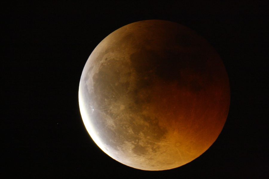 Fotografía de la actividad: Observación del Eclipse total de Luna del 15 de Junio de 2011 (22)