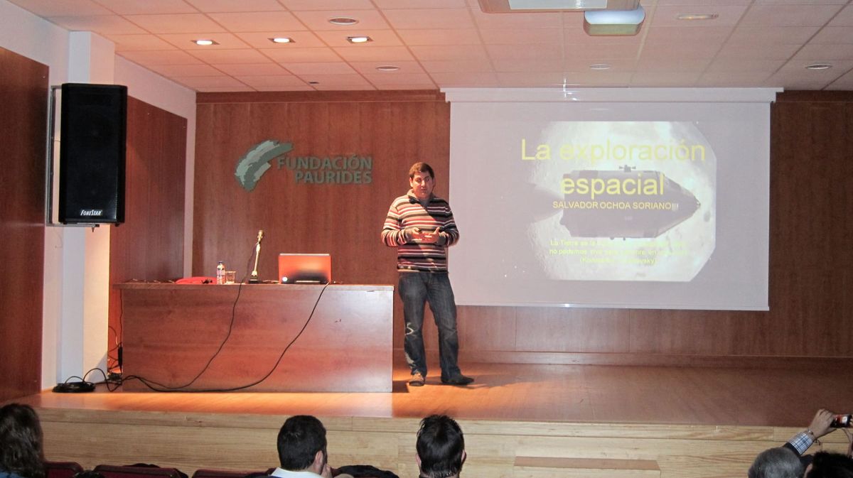 Fotografía de la actividad: Charla. La exploración espacial