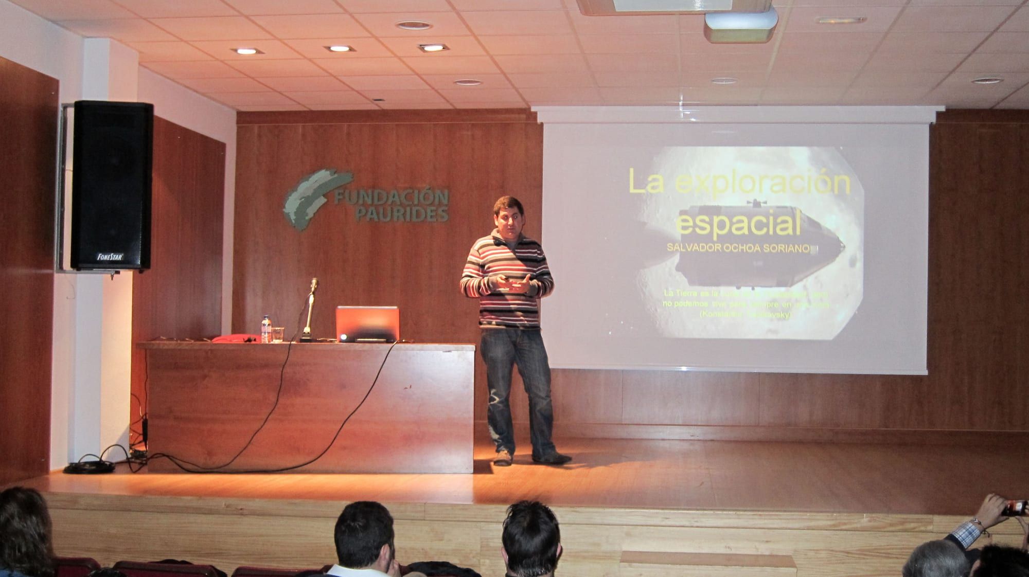 Fotografía de la actividad: Charla. La exploración espacial