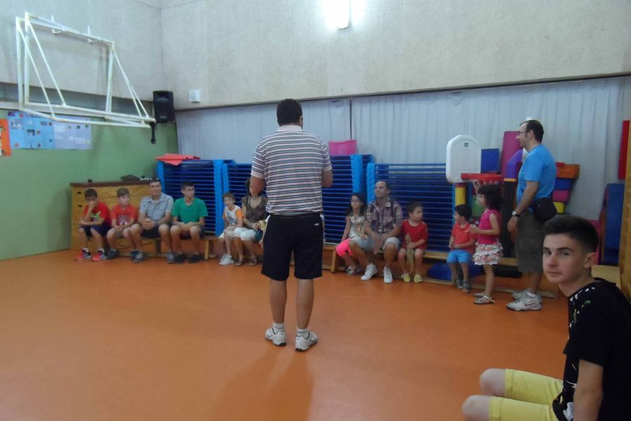 Fotografía de la actividad: Un paseo por las Estrellas de la mano de la Asociación de Amigos de la Astronomía de Elda, el Colegio Padre Manjón y la Obra Social "La Caixa" (6)