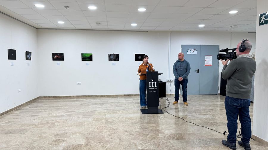 Fotografía de la actividad: Monóvar abre su cielo con la primera exposición de ASTROFOTOGRAFÍA (6)