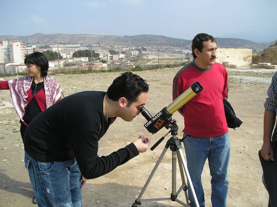 Fotografía de la actividad: Observación Solar desde el Castillo de Elda: 04/04/2009 (4)
