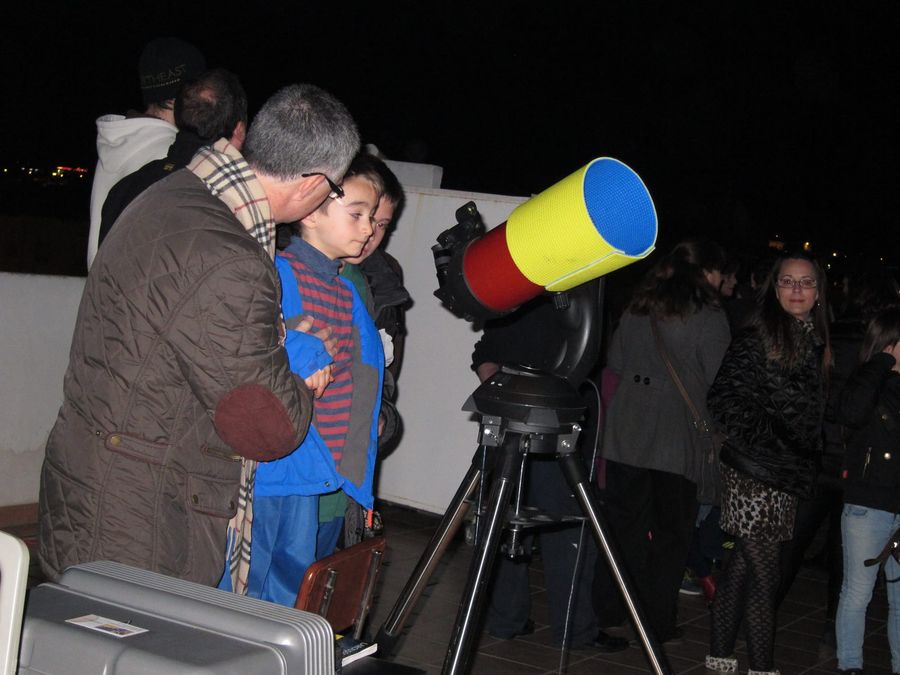 Fotografía de la actividad: Éxito de la primera noche de estrellas de 2014 (2)