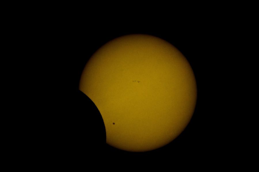 Fotografía de la actividad: Eclipse Solar parcial del día 4 de enero (2)