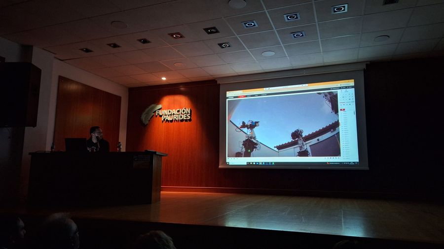 Fotografía de la actividad: Explorando el Universo desde casa (7)