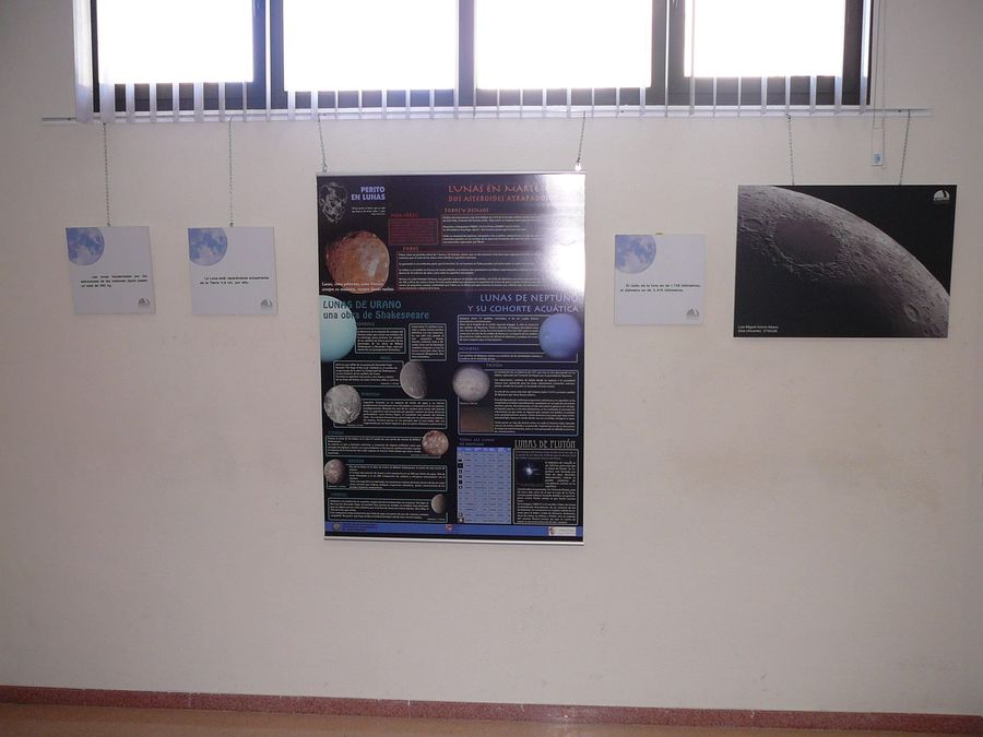 Fotografía de la actividad: Exposición: Perito en Lunas (4)