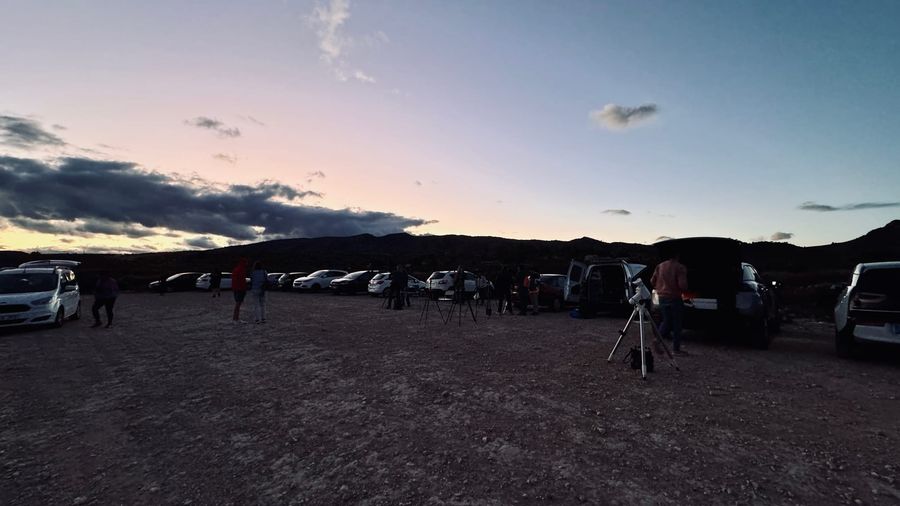 Fotografía de la actividad: Gran éxito en la Observación Pública del Cometa C/2023 A3 (1)