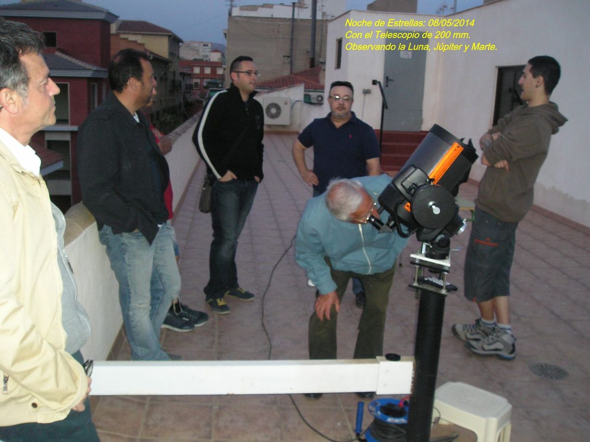 Fotografía de la actividad: Noche de Estrellas de Mayo 2014