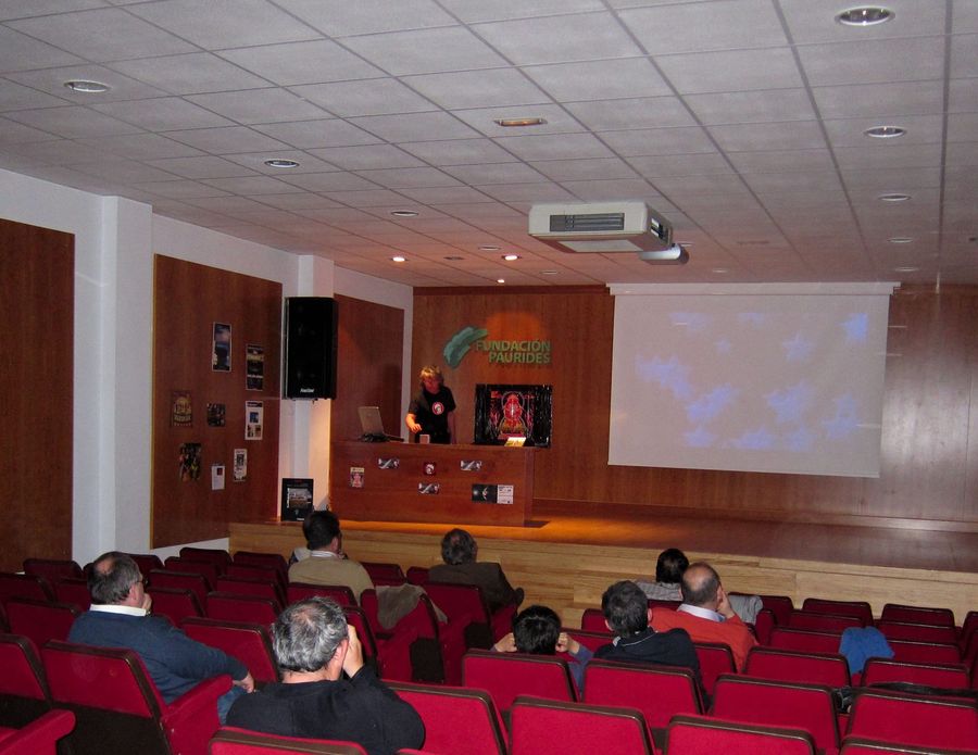 Fotografía de la actividad: Concierto de música electrónica. Yuri´s Night. (3)