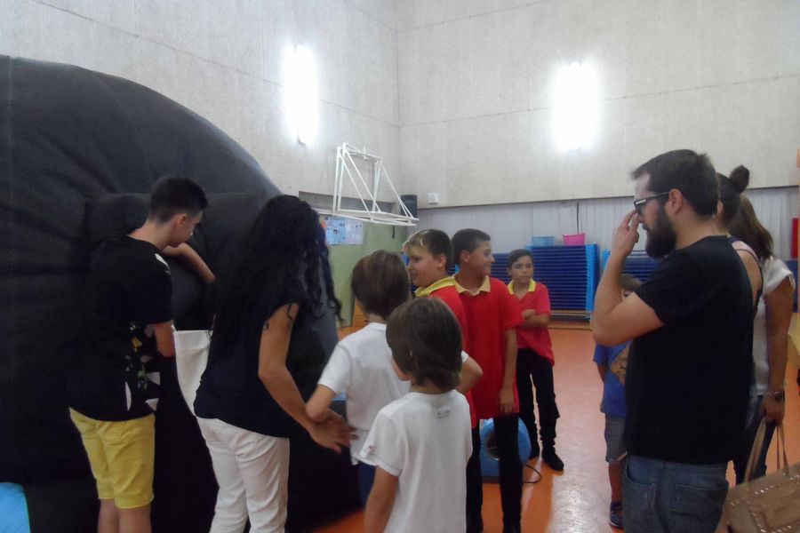 Fotografía de la actividad: Un paseo por las Estrellas de la mano de la Asociación de Amigos de la Astronomía de Elda, el Colegio Padre Manjón y la Obra Social "La Caixa" (10)