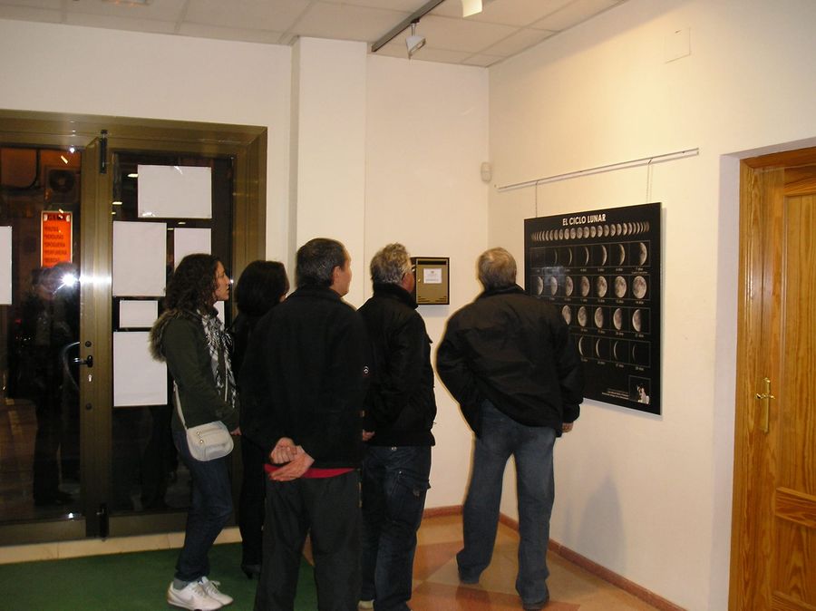 Fotografía de la actividad: Exposición Ciclo Lunar (3)