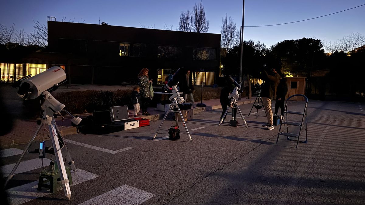 Fotografía de la actividad: Éxito en la colaboración con el colegio Público de Primaria Escriptor Canyís de Monóvar