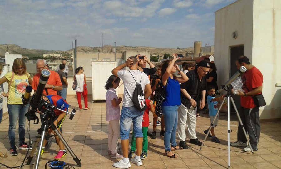 Fotografía de la actividad: Observación Solar desde la terraza de la Fundación Paurides (2)