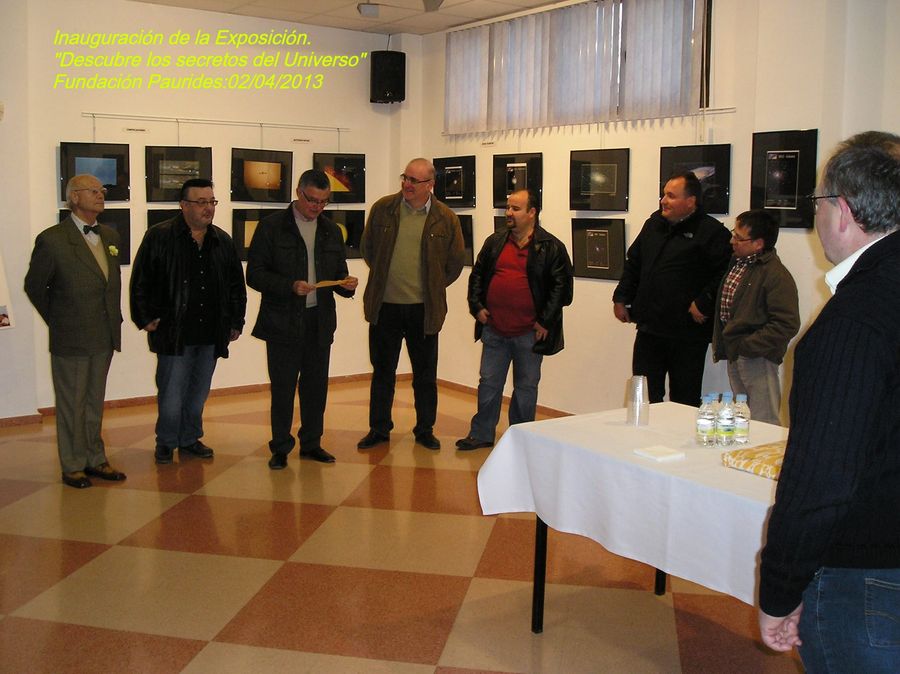 Fotografía de la actividad: Exposición Descubre las Maravillas del Universo (2)