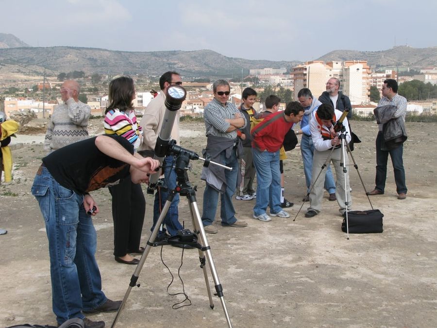 Fotografía de la actividad: Observación Solar desde el Castillo de Elda: 04/04/2009 (3)